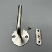 Handlaufhalter-Wand D = 42,4 Ronde D = 66 2 x Bohrung 8,3 Anschraubplatte für Rohr Ø42,4