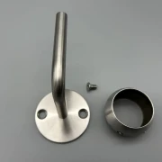 Handlaufhalter-Wand D = 42,4 Ronde D = 66 2 x Bohrung 8,3 mit Kugelring für Rohr Ø42,4